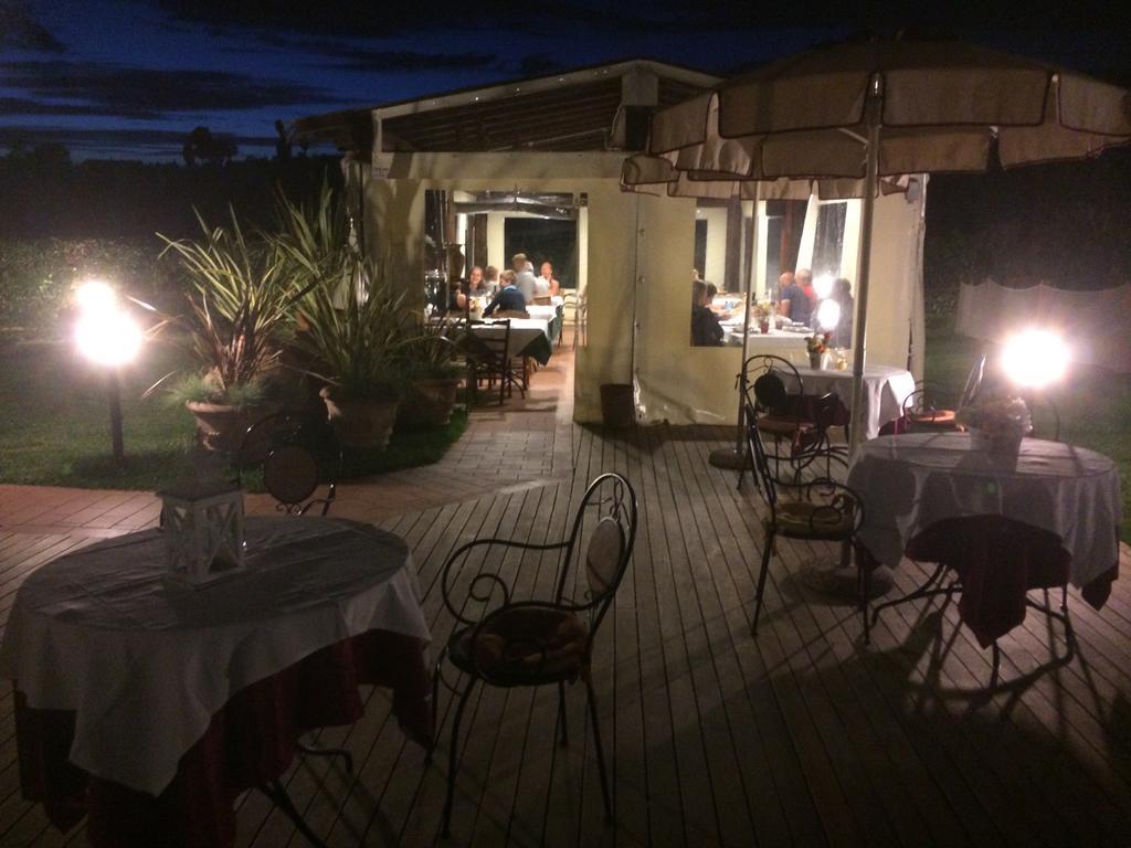 Podere Cortesi Agriturismo Molinaccio ซานตาลูเช ภายนอก รูปภาพ
